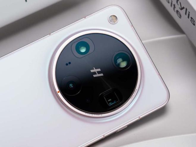五一假期拍照神器 OPPO Find X8 Ultra现货热销
