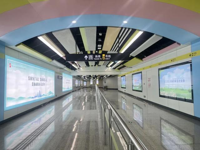 郑州地铁2号线、8号线东风路站换乘通道明日正式启用！