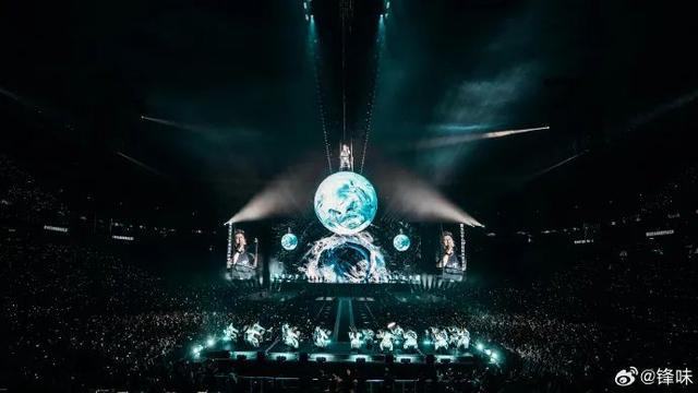谢霆锋演唱会多个细节曝光，80多位明星到场，全场大合唱！门票被炒到17万元