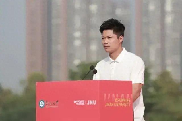 苏教授→苏院长！苏炳添担任暨南大学体育学院院长