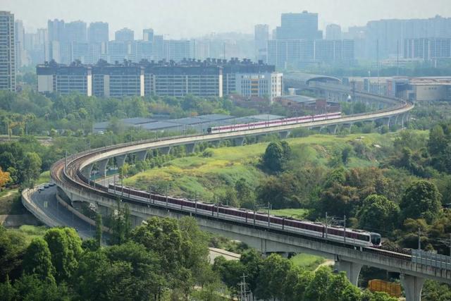 成都地铁延时运营通知