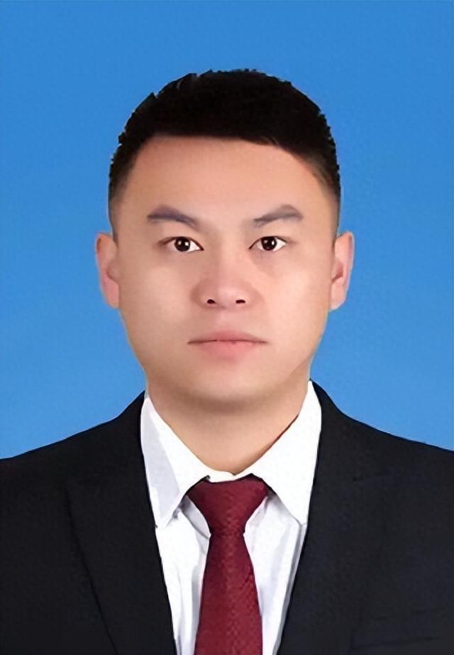 “85后”严宁，被通报在上海参加培训期间，外出邀约他人聚餐饮酒