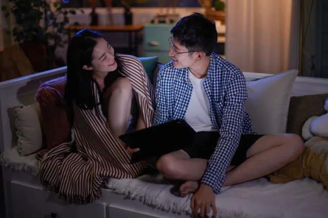 感情好的伴侣，不仅有“夫妻相”，还有“夫妻脑”！