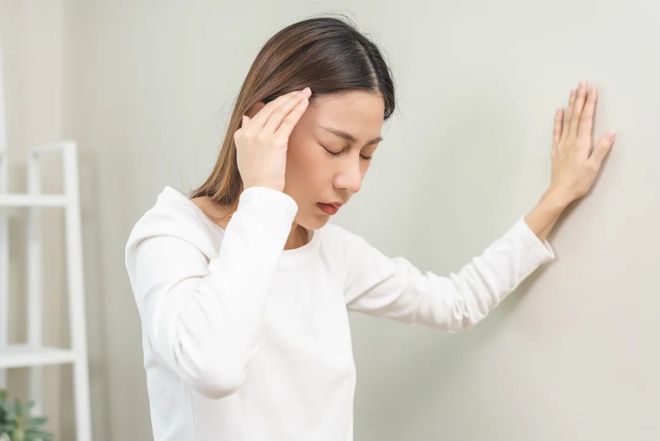 一来月经就头痛，可能是这种病！真的别再忍了！（内附解决方法）