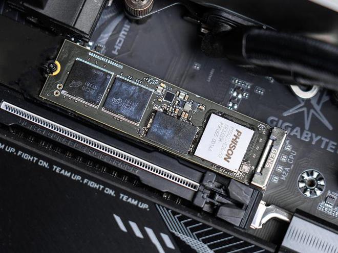 缘何成为新一代爆款？技嘉Z890+酷睿Ultra 7 265K整机评测