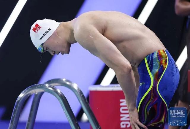 孙杨退出男子100米自由泳比赛