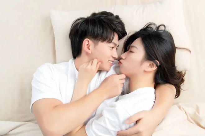 经常接吻的人，身体会发生什么变化？最后1个意想不到！