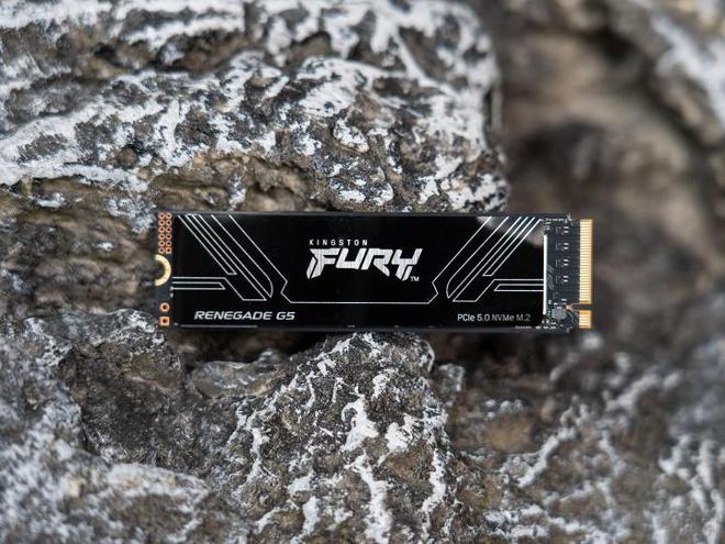 PCIe 5.0满速畅快存 金士顿FURY Renegade G5 SSD 4TB评测
