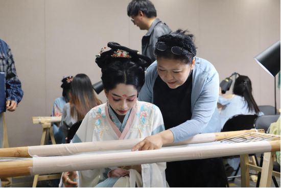 青春赋能非遗传承!看河南高校职教创新“解锁”文化生命力