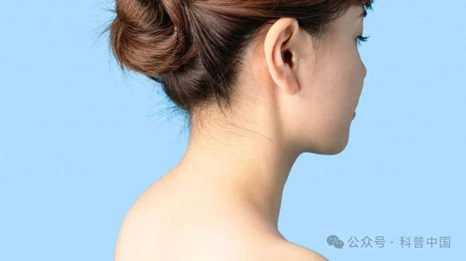 4 个习惯加速颈椎报废，很多人不知道还经常做，太危险！