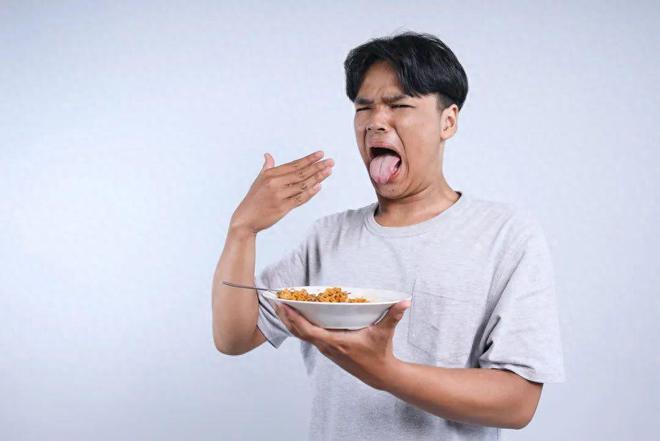 喜报！怕辣的人“有救”了！科学家在辣椒中找到了“防辣物质”..