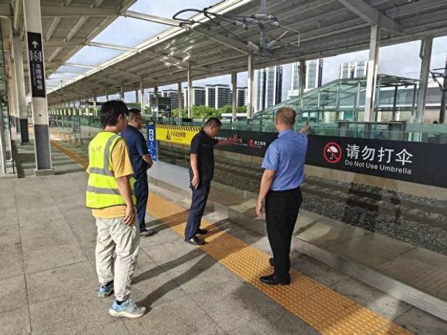 受台风“蝴蝶”影响，环岛高铁自16时06分起停运