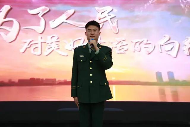 黄河科技学院成功举办第十二届青年讲坛