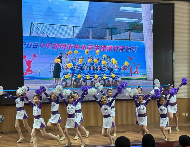 紫东路小学开展第四届“青芽杯”校园艺术节音乐专场