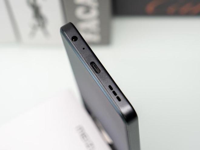 魅族Note 16评测：真旗舰质感百元级新卷王