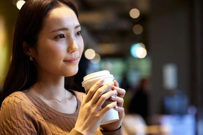 科学家揭秘：咖啡如何改变你的肠道“微生物王国”？